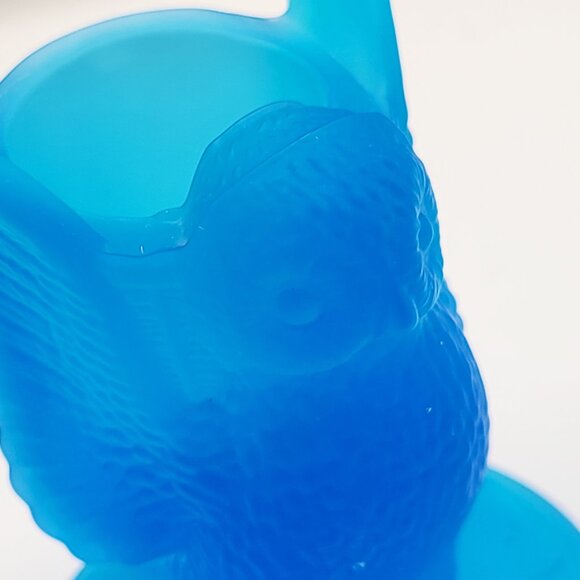 Vintage Westmoreland Blue Mist Satin Glass Owl Bird Toothpick Holder - Picture 11 of 12